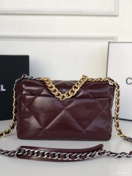 First Bag Ru FLAP 19 CHANEL BAG 0612